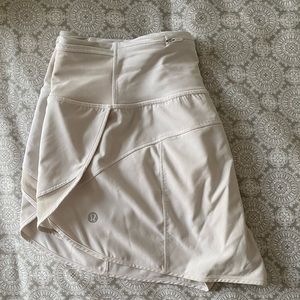 Lululemon 4” Speed Up Shorts size 6— barely worn